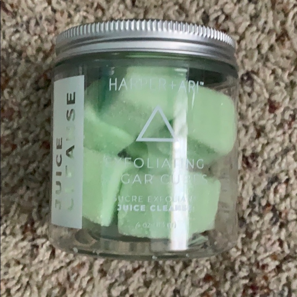 Harper + Ari Exfoliating Sugar Cubes